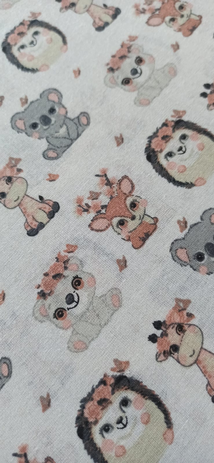 Retal de algodón estampado animalitos kawaii - 1,00 x 1,40 m