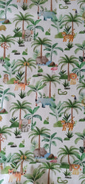 Algodón 100% con estampado de animales de la jungla sobre fondo blanco · Las telas de la tata