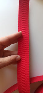 Cinta de espiga rojo 30mm detalle