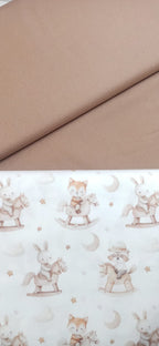 Tela Algodón Infantil Animalitos en Caballitos de Madera - tela estampada ancho 1,40m