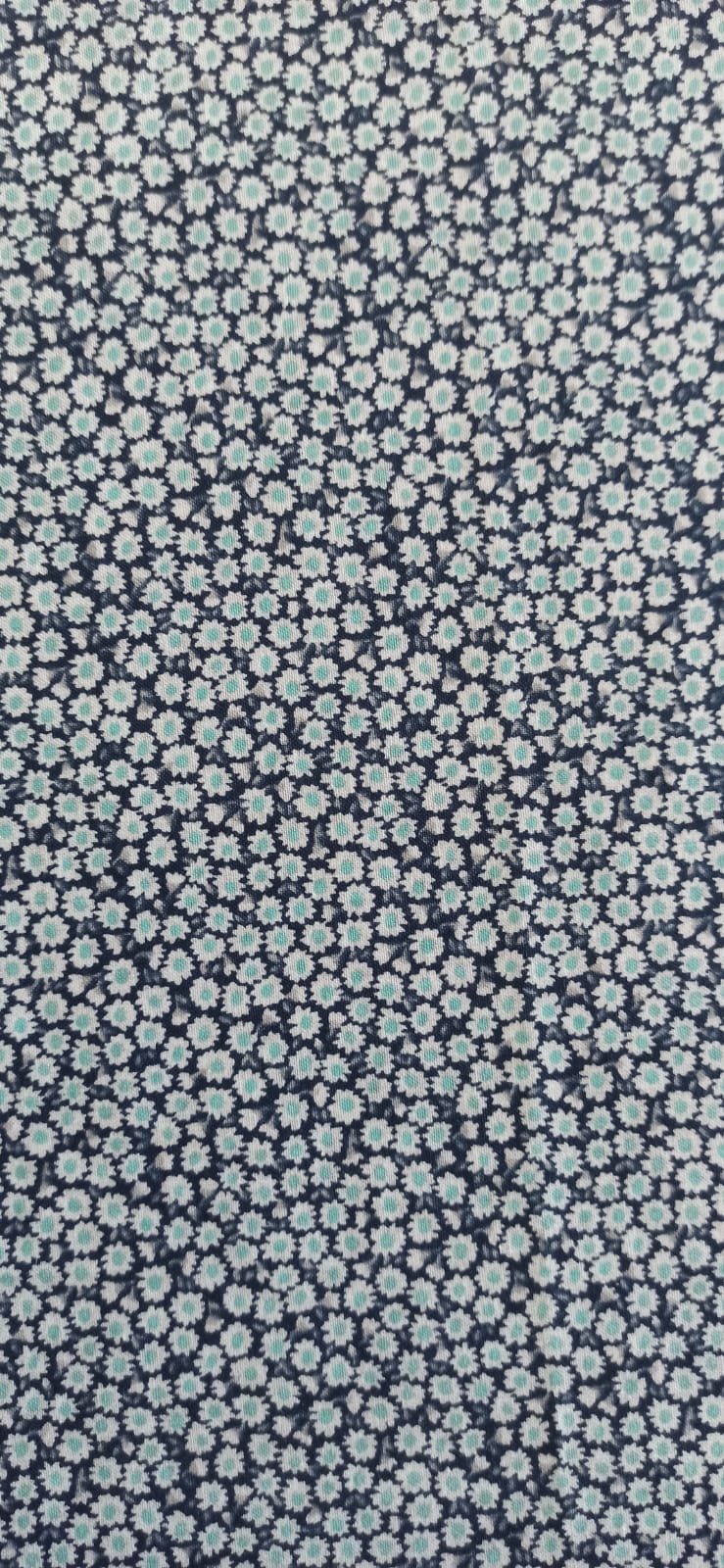Retal de algodón estampado margaritas fondo azul marino - 1,65 x 1,56 m