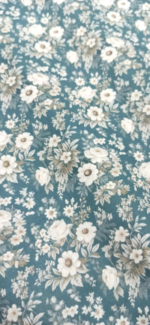 Algodón Flores Blancas Fondo Verdoso - tela de algodón ancho 1,40m