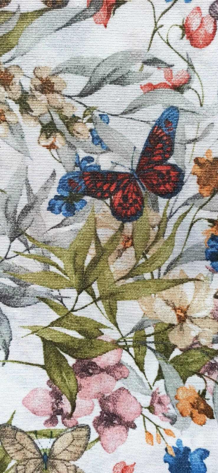 Loneta Flores y Mariposas - tela estampada ancho 2,80m