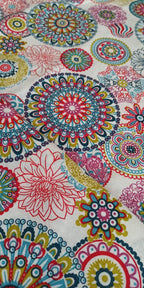 Loneta mandala multicolor rojo turquesa mostaza rosa fondo blanco ancho 2,80 m