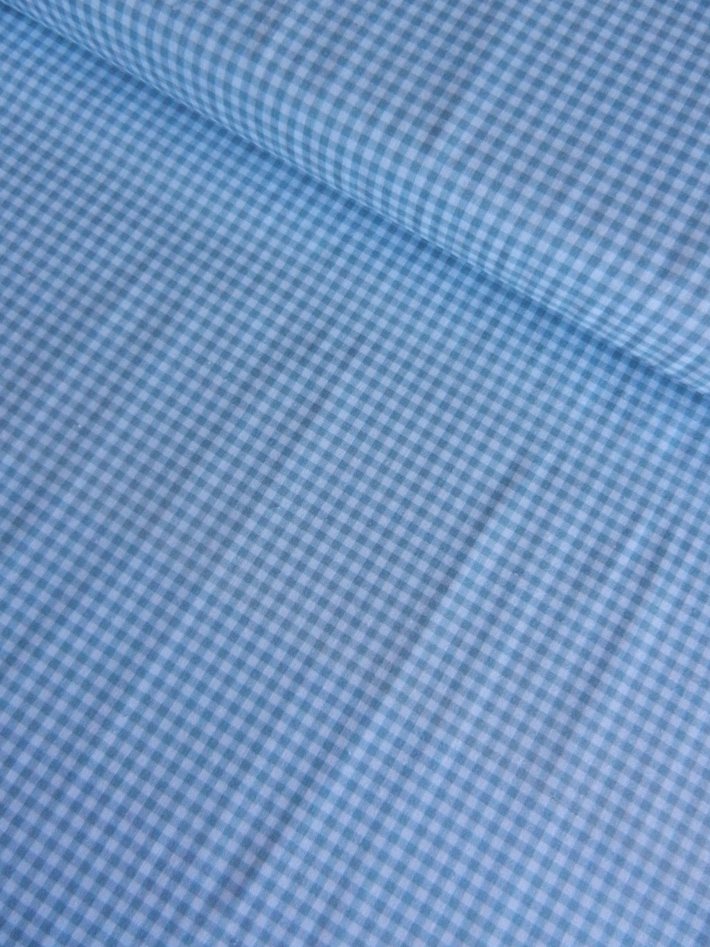 Detalle del estampado de cuadros vichy verde