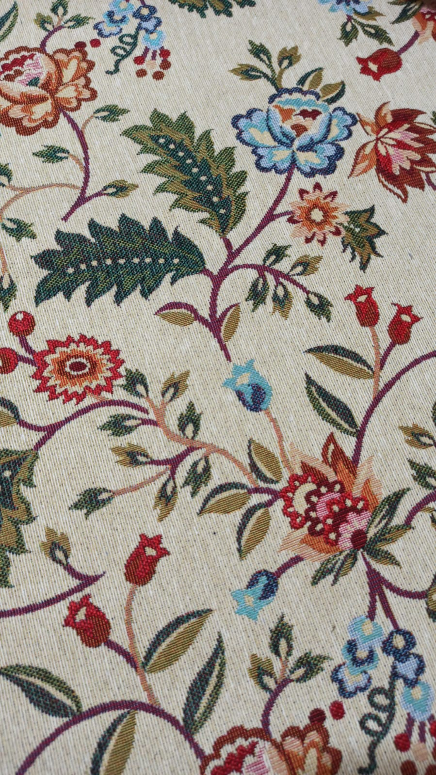 Retal gobelino floral jacobeo multicolor - vista frontal