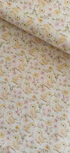 Detalle de los pajaritos y flores con efecto acuarela